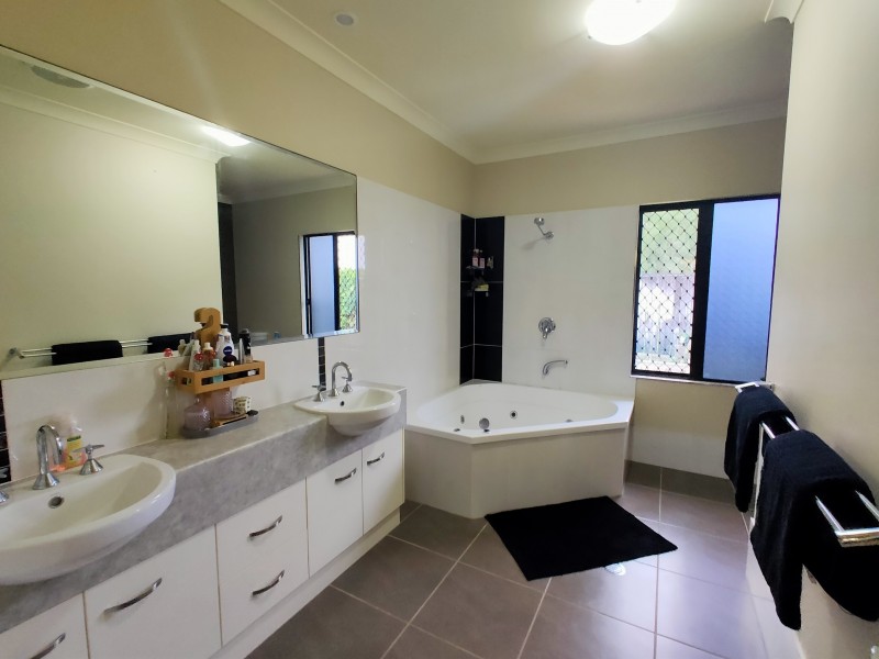 12 Sanctuary Cres, Wongaling Beach QLD 4852