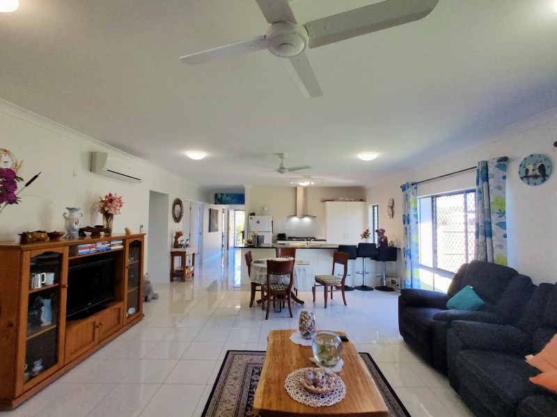 6 Nivosa Ct, Mission Beach QLD 4852