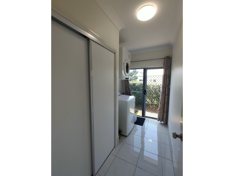 6 Nivosa Ct, Mission Beach QLD 4852