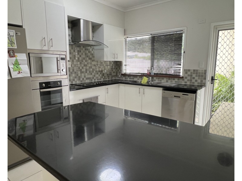 2/163 Reid Road, Wongaling Beach QLD 4852