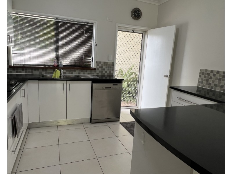 2/163 Reid Road, Wongaling Beach QLD 4852