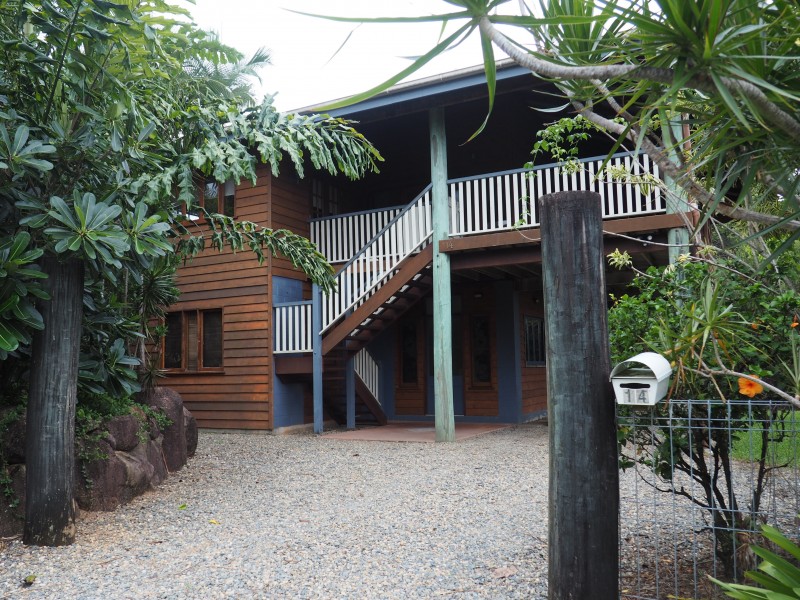 14 Giufre Crescent, Wongaling Beach QLD 4852