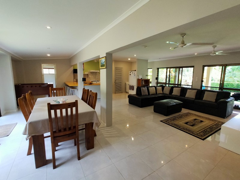 10 Webb Ct, Bingil Bay QLD 4852