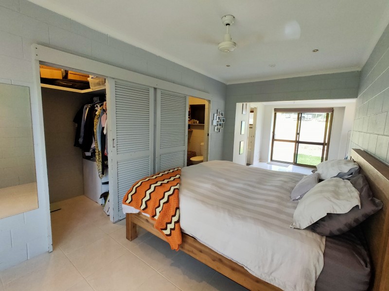 10 Webb Ct, Bingil Bay QLD 4852