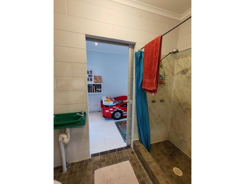 10 Webb Ct, Bingil Bay QLD 4852