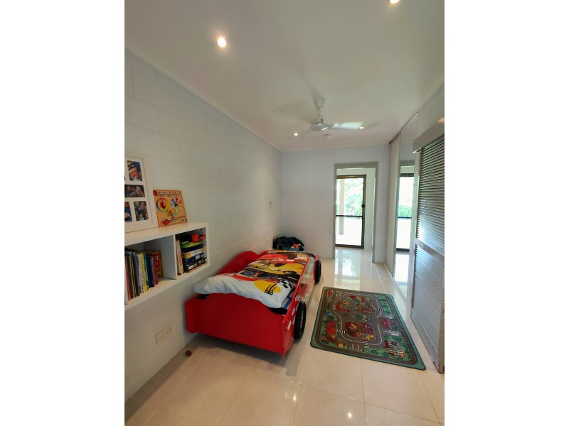 10 Webb Ct, Bingil Bay QLD 4852