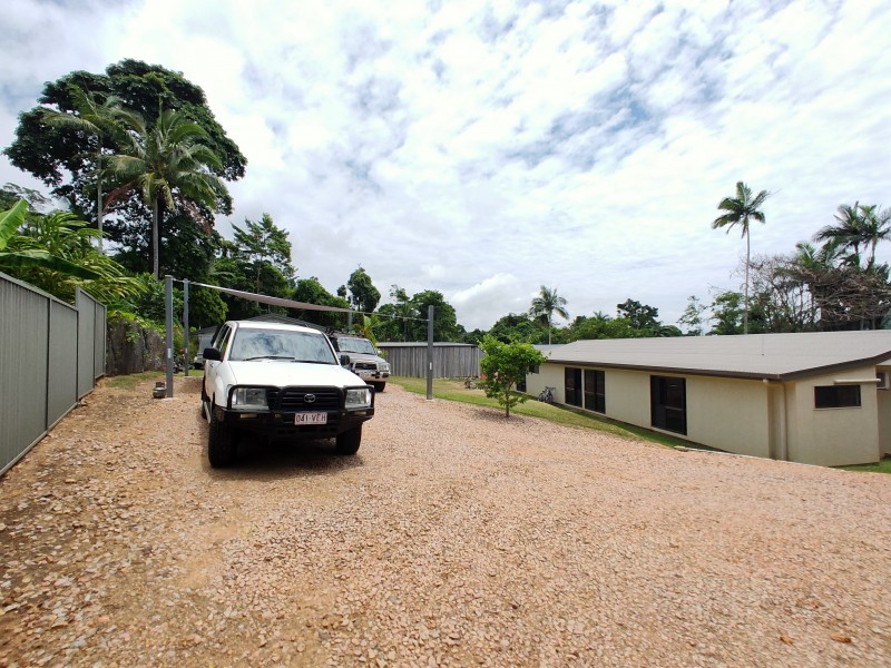 10 Webb Ct, Bingil Bay QLD 4852