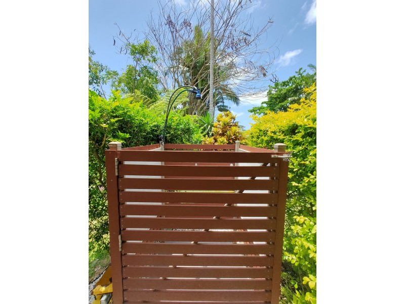 10 Webb Ct, Bingil Bay QLD 4852