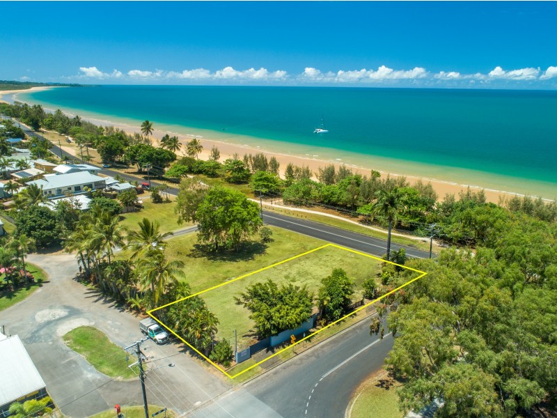 1 Banfield Parade, Wongaling Beach QLD 4852