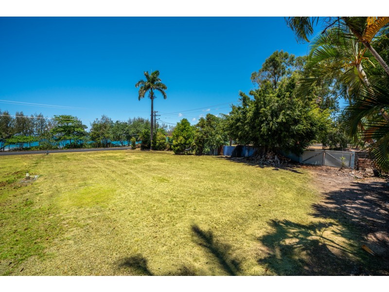 1 Banfield Parade, Wongaling Beach QLD 4852