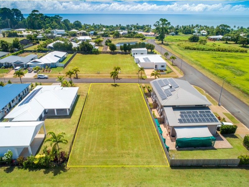 3 Nautilus St, Mission Beach QLD 4852
