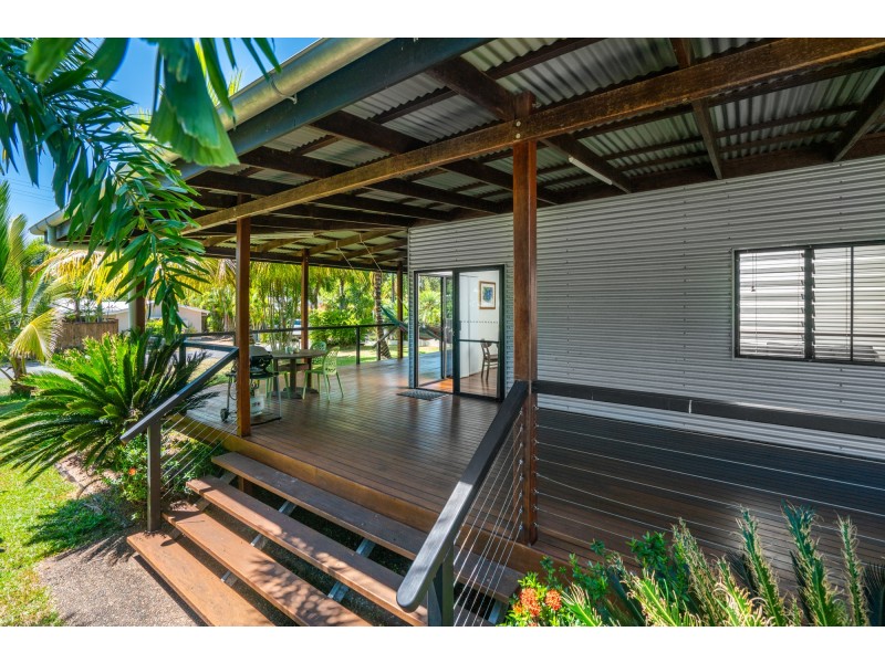 19 Donkin Lane, Mission Beach QLD 4852