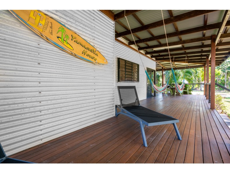 19 Donkin Lane, Mission Beach QLD 4852