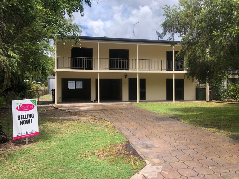 25 Seafarer Street, South Mission Beach QLD 4852