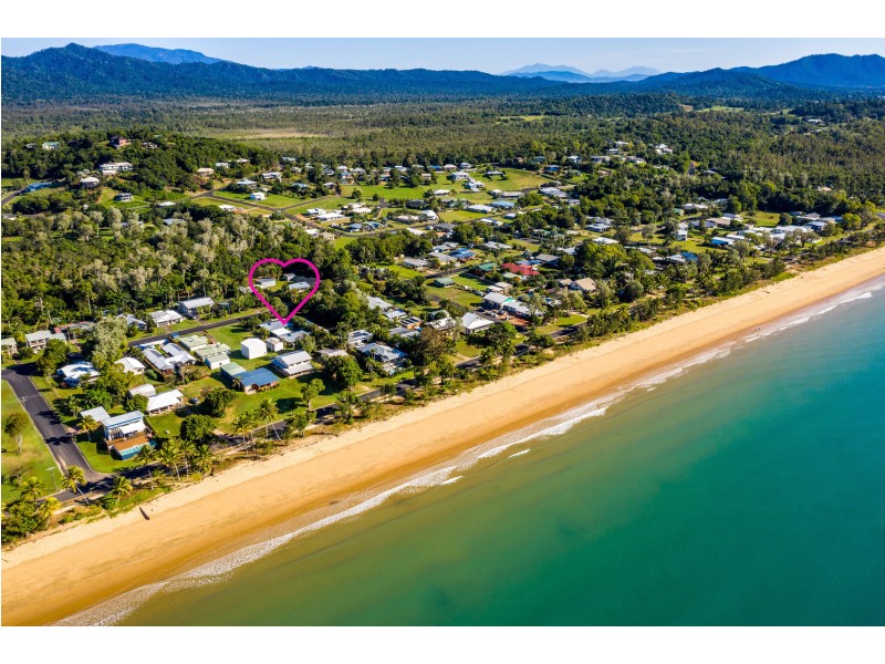 25 Seafarer Street, South Mission Beach QLD 4852
