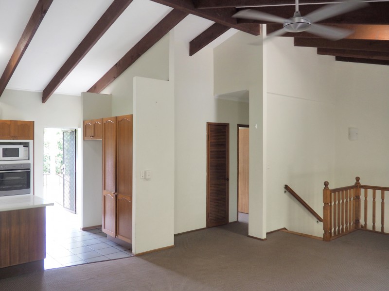 25 Seafarer Street, South Mission Beach QLD 4852