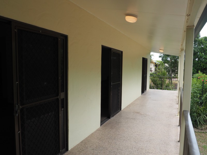 25 Seafarer Street, South Mission Beach QLD 4852