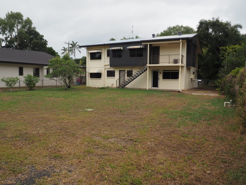 25 Seafarer Street, South Mission Beach QLD 4852