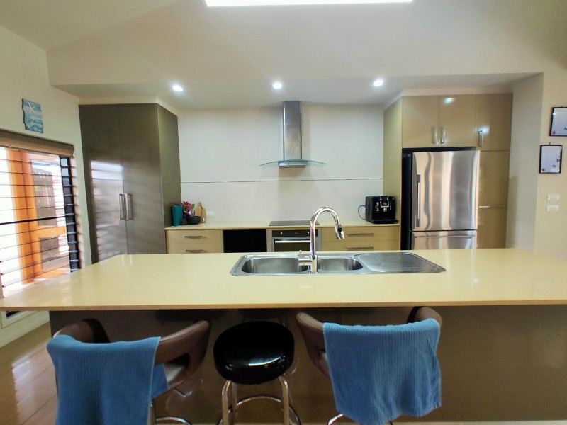 40 Conch St, Mission Beach QLD 4852