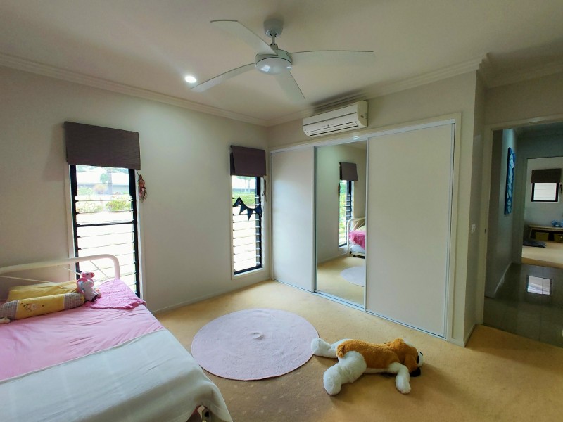 40 Conch St, Mission Beach QLD 4852