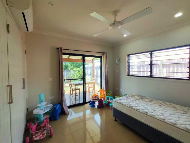 40 Conch St, Mission Beach QLD 4852