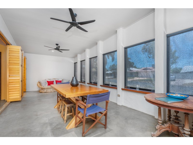 2 Conch Street, Mission Beach QLD 4852
