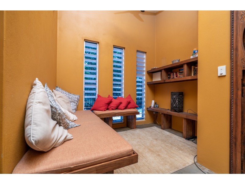 2 Conch Street, Mission Beach QLD 4852