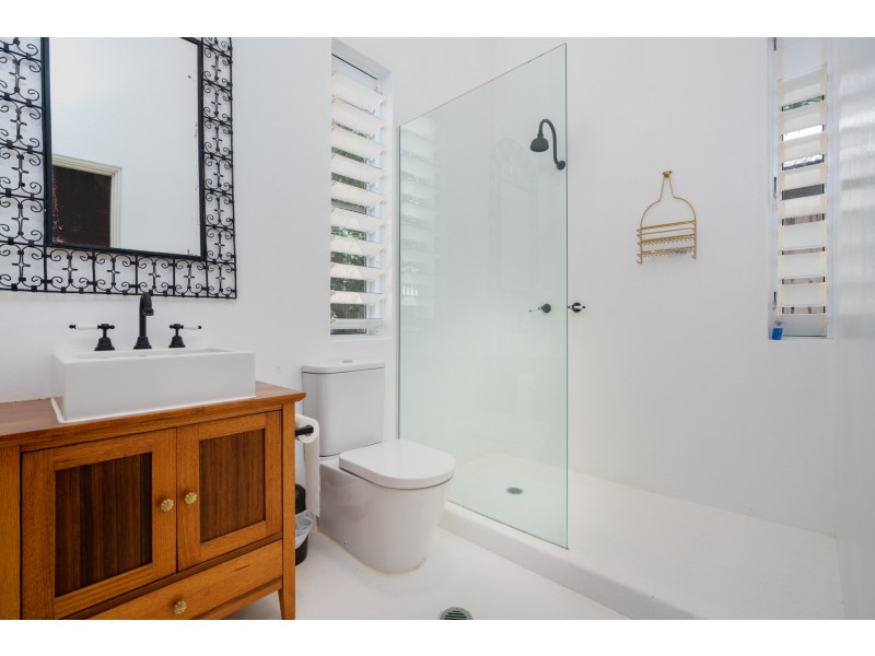2 Conch Street, Mission Beach QLD 4852
