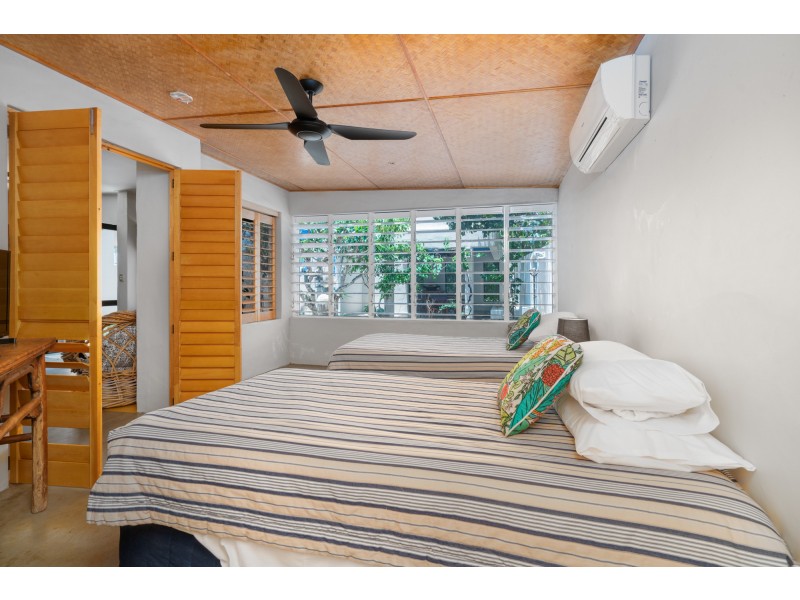 2 Conch Street, Mission Beach QLD 4852