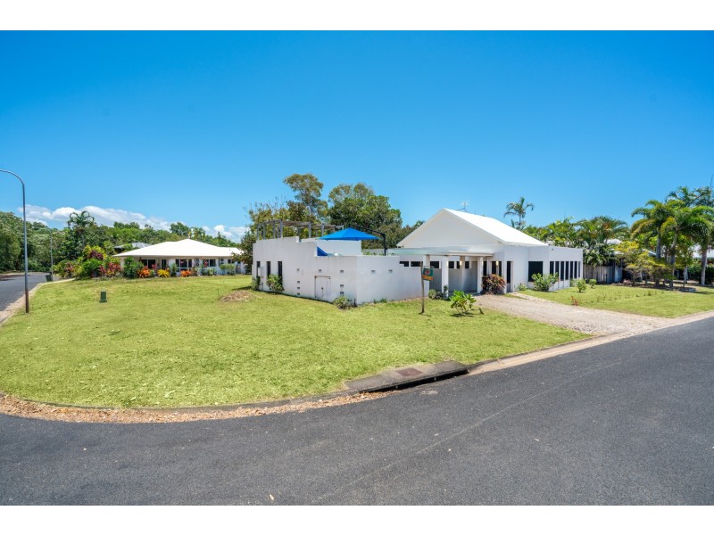 2 Conch Street, Mission Beach QLD 4852