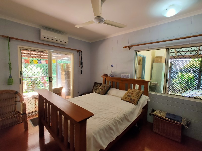 8 Dunkalli Crescent, Wongaling Beach QLD 4852
