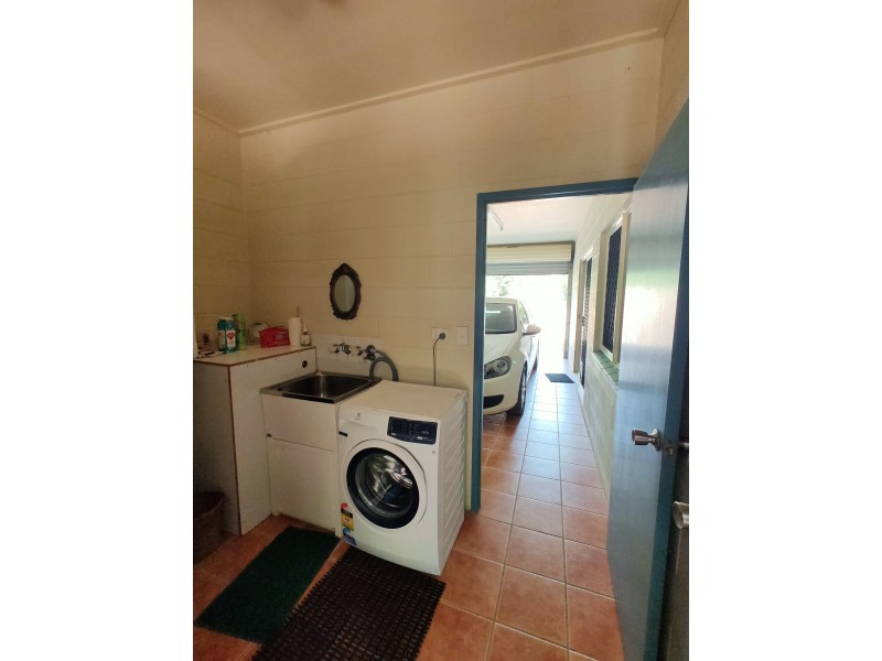 8 Dunkalli Crescent, Wongaling Beach QLD 4852
