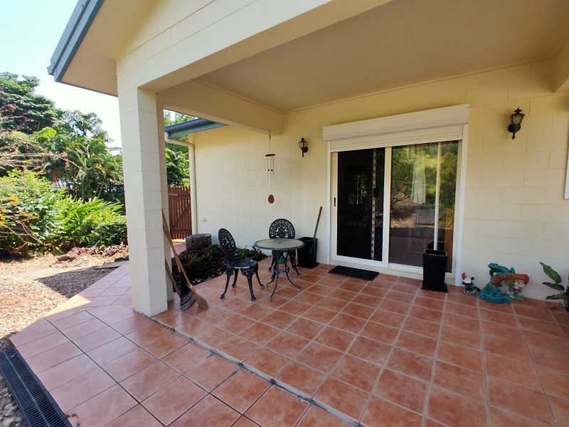 8 Dunkalli Crescent, Wongaling Beach QLD 4852
