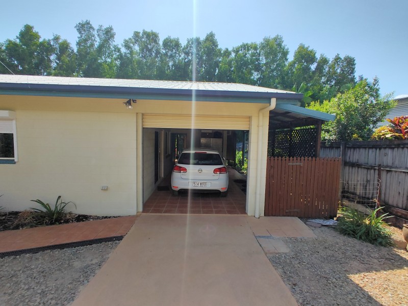 8 Dunkalli Crescent, Wongaling Beach QLD 4852