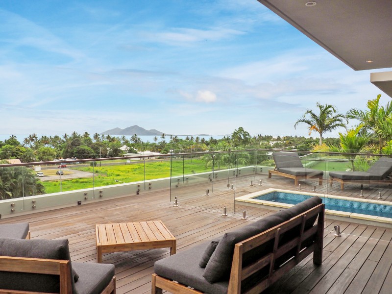 5/2 Coonanglebah Cl, Mission Beach QLD 4852