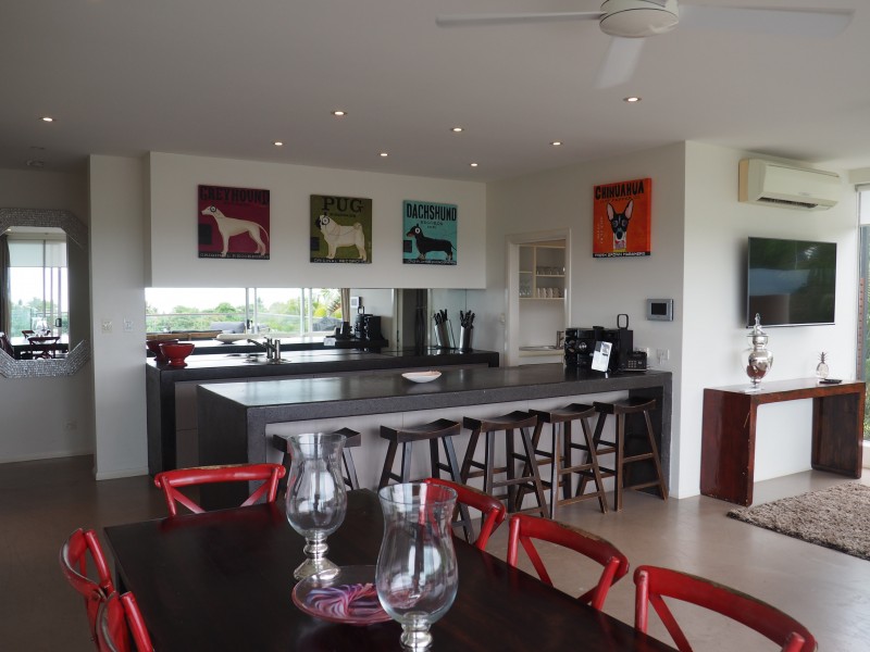 5/2 Coonanglebah Cl, Mission Beach QLD 4852