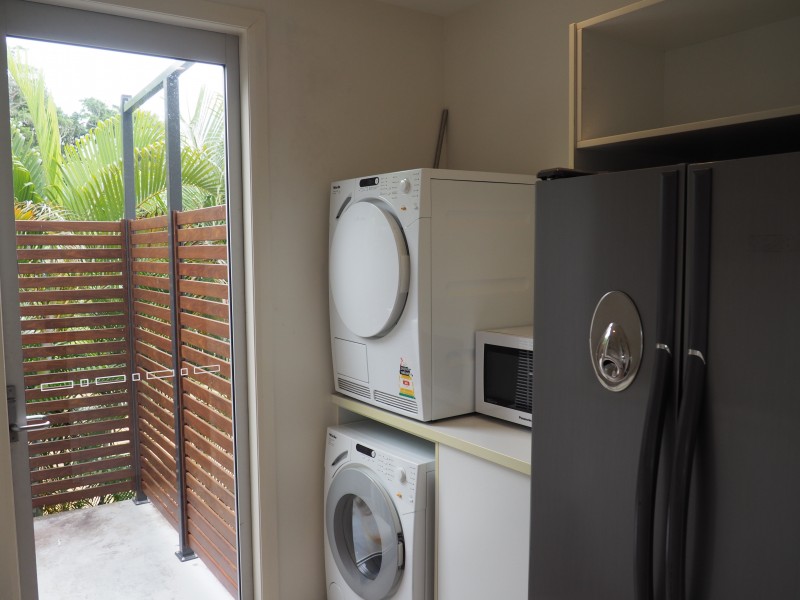 5/2 Coonanglebah Cl, Mission Beach QLD 4852