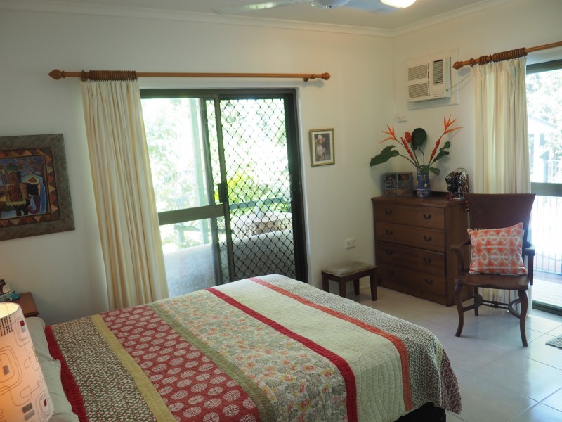 3 Wildsoet St, Wongaling Beach QLD 4852