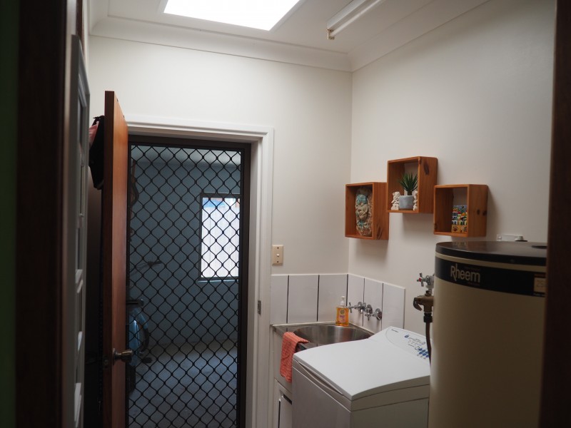 3 Wildsoet St, Wongaling Beach QLD 4852