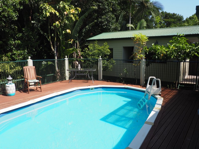 3 Wildsoet St, Wongaling Beach QLD 4852