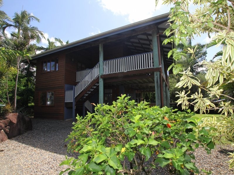 14 Giufre Crescent, Wongaling Beach QLD 4852