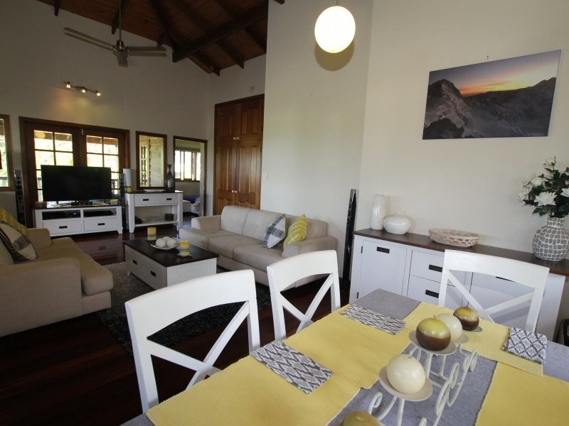 14 Giufre Crescent, Wongaling Beach QLD 4852
