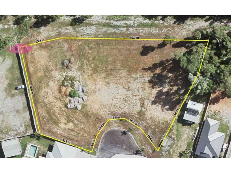 22 Midshipman Street, South Mission Beach QLD 4852