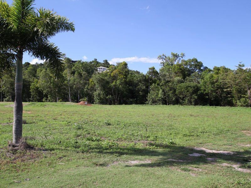 22 Midshipman Street, South Mission Beach QLD 4852