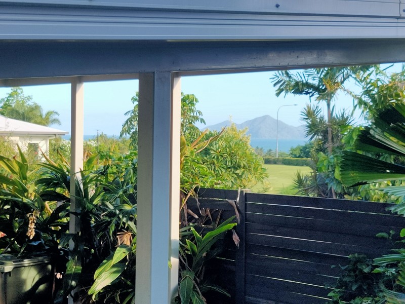 19 Rise Cres, Mission Beach QLD 4852