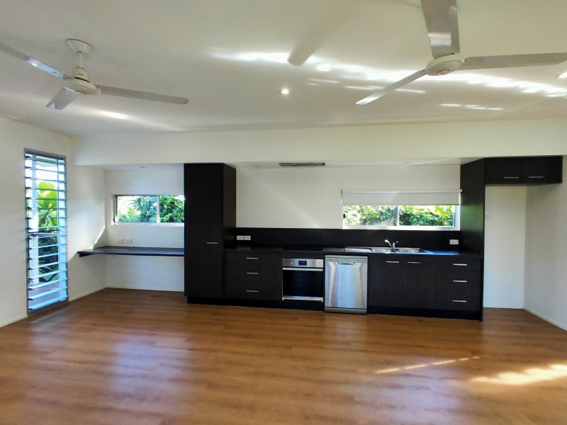 19 Rise Cres, Mission Beach QLD 4852