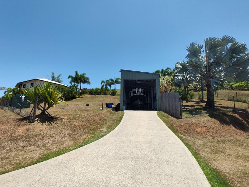 17 Riverside Tce, South Mission Beach QLD 4852