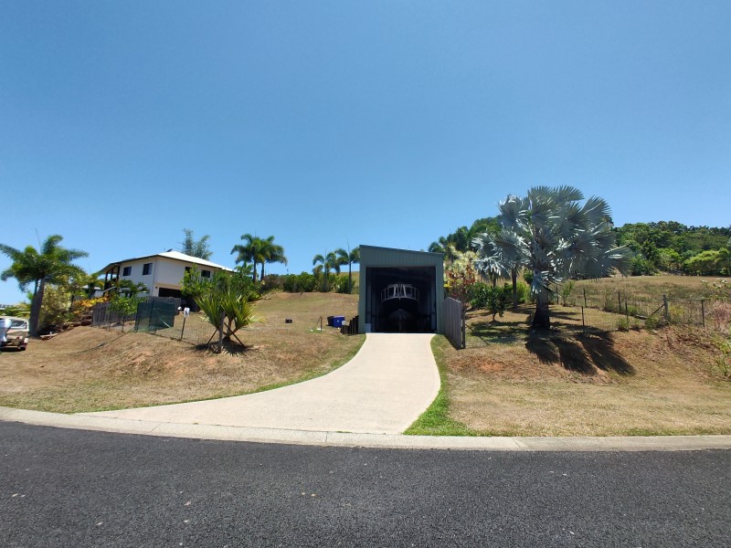 17 Riverside Tce, South Mission Beach QLD 4852