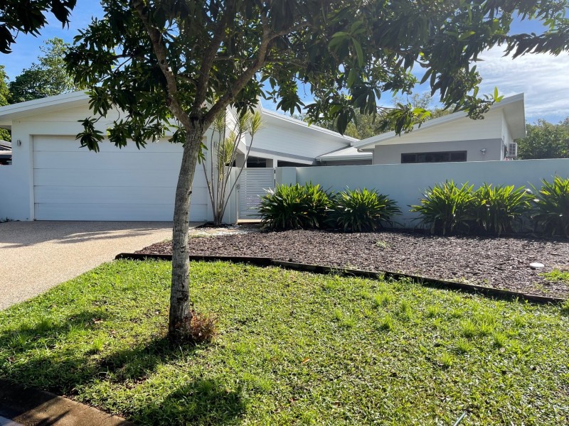 12 Lani Close, Mission Beach QLD 4852