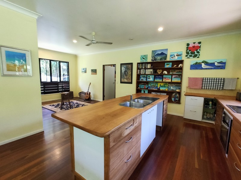 13 Stephens Street, Mission Beach QLD 4852